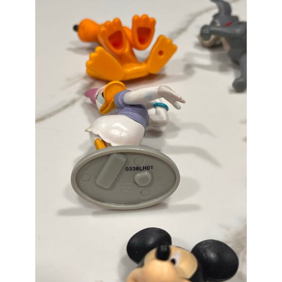 Disney Figurine Lot Mickey Minnie Pluto Daisy PVC Cake Topper Figures - Picture 9 of 15
